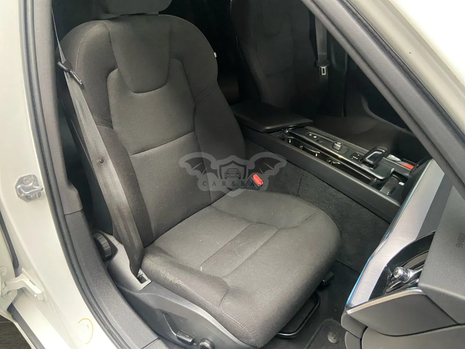 Volvo V60 B3 Momentum 2021
