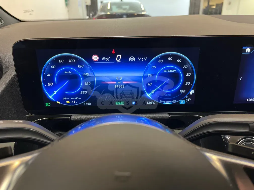 Mercedes-Benz EQA 250+ 2025