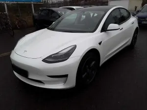 Tesla Model 3 Standard Range 2022