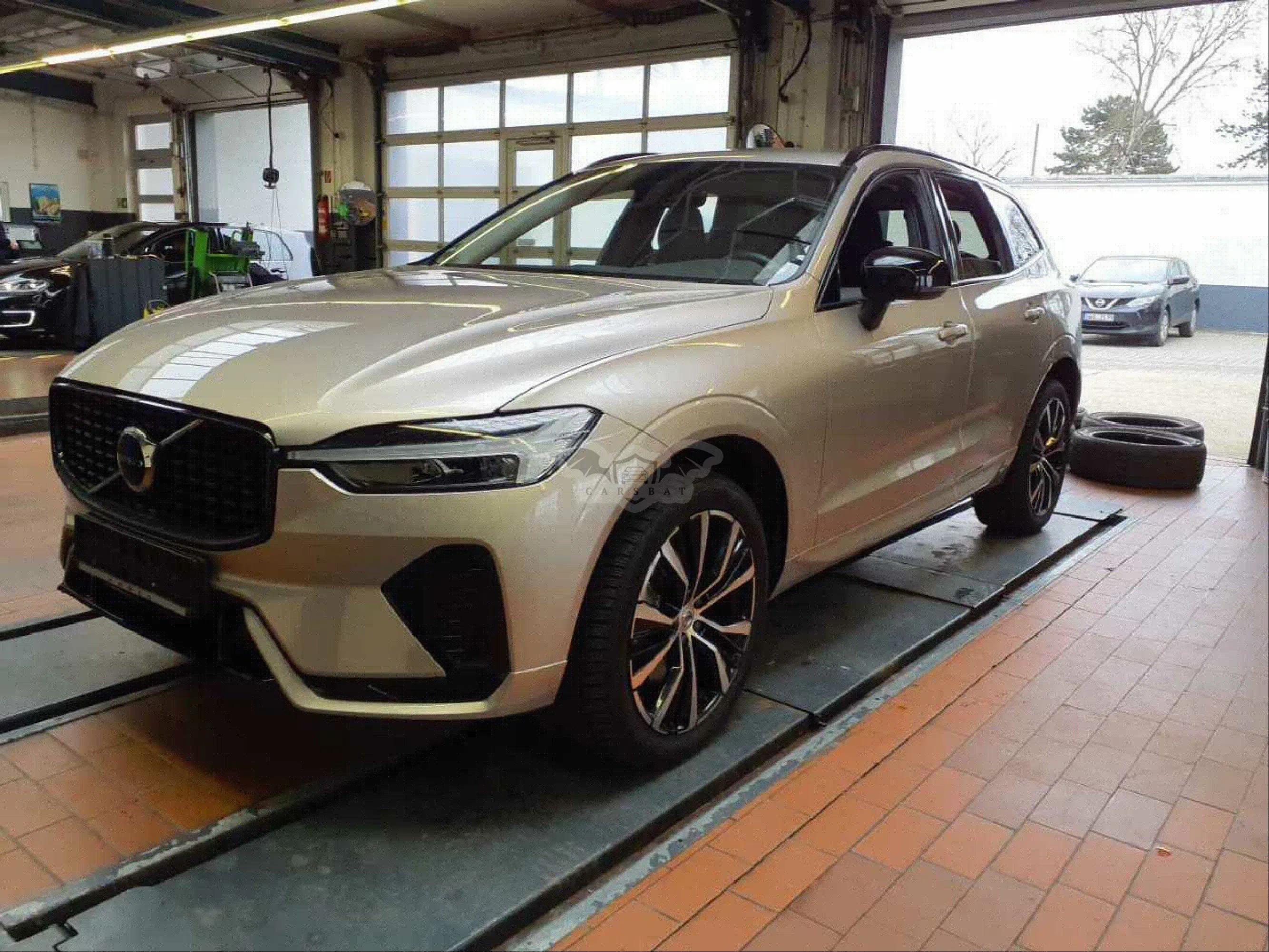Volvo XC60 B4 Plus Dark 2024