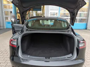 Tesla Model 3 Standard Range Plus 2022