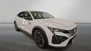 Peugeot 408 1.2i GT 2023