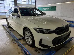 BMW 3 Series Touring 330d 2023