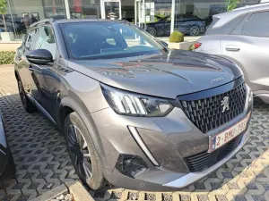 Peugeot 2008 1.2i GT 2022