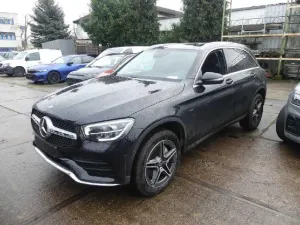 Mercedes-Benz GLC 300de AMG Line 2021