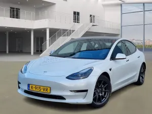 Tesla Model 3 Standard Range Plus 60 kWh 2021