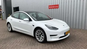 Tesla Model 3 Standard Range Plus 2021