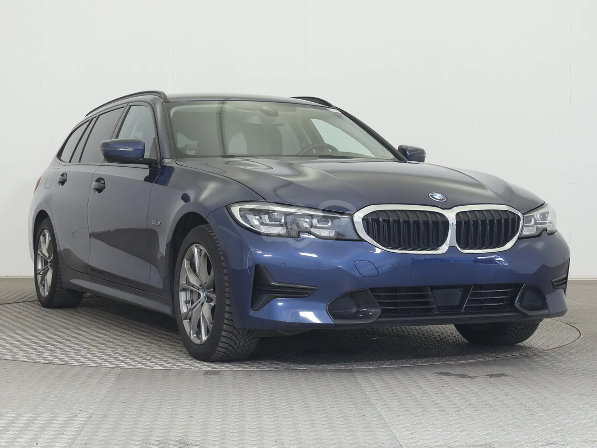 BMW 3 Series 330e 2021