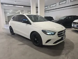 Mercedes-Benz B 180d Night Edition 2019