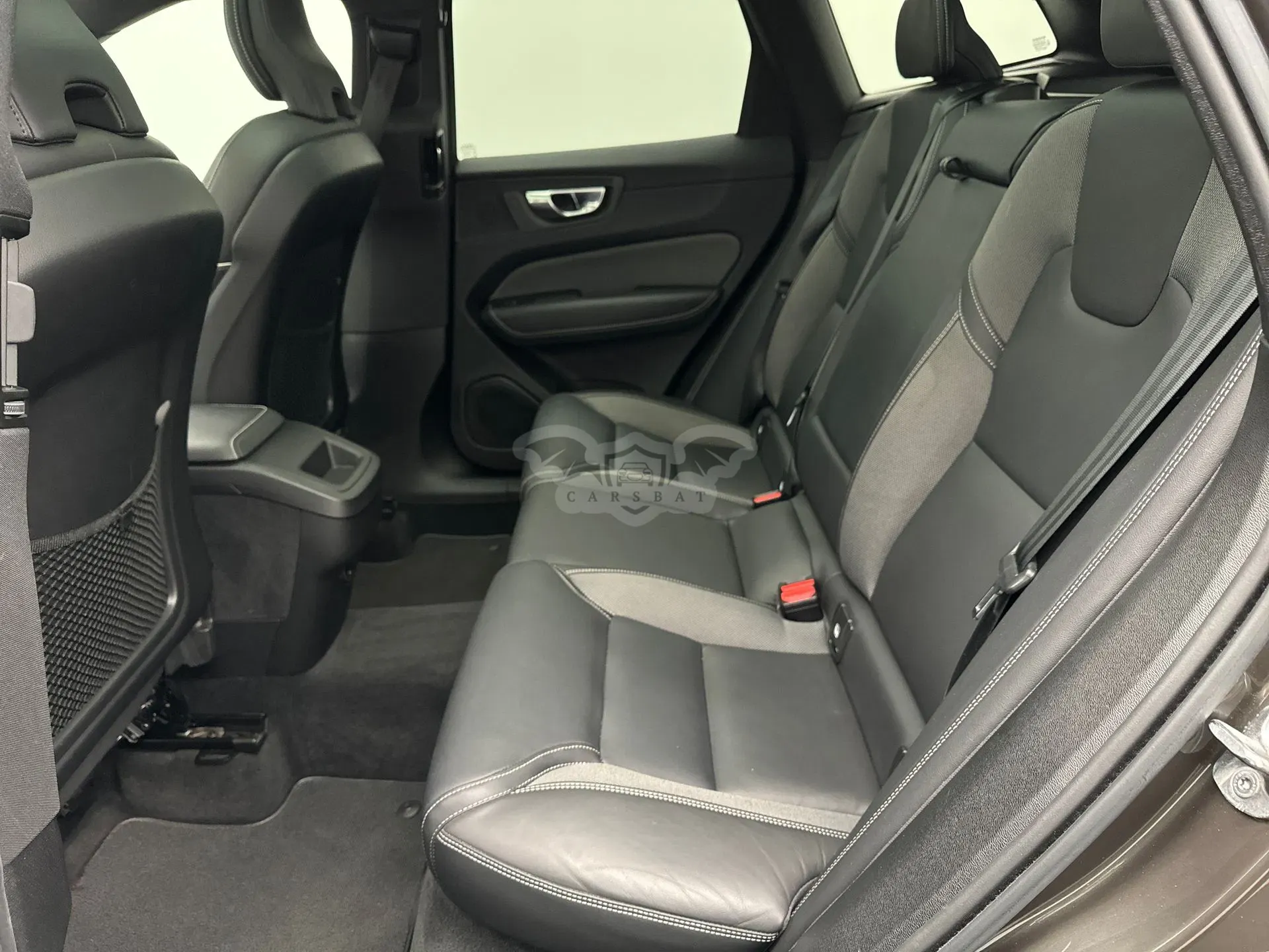 Volvo XC60 2.0 B4 R-Design 2022