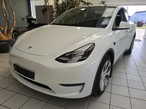 Tesla Model Y Long Range 2023