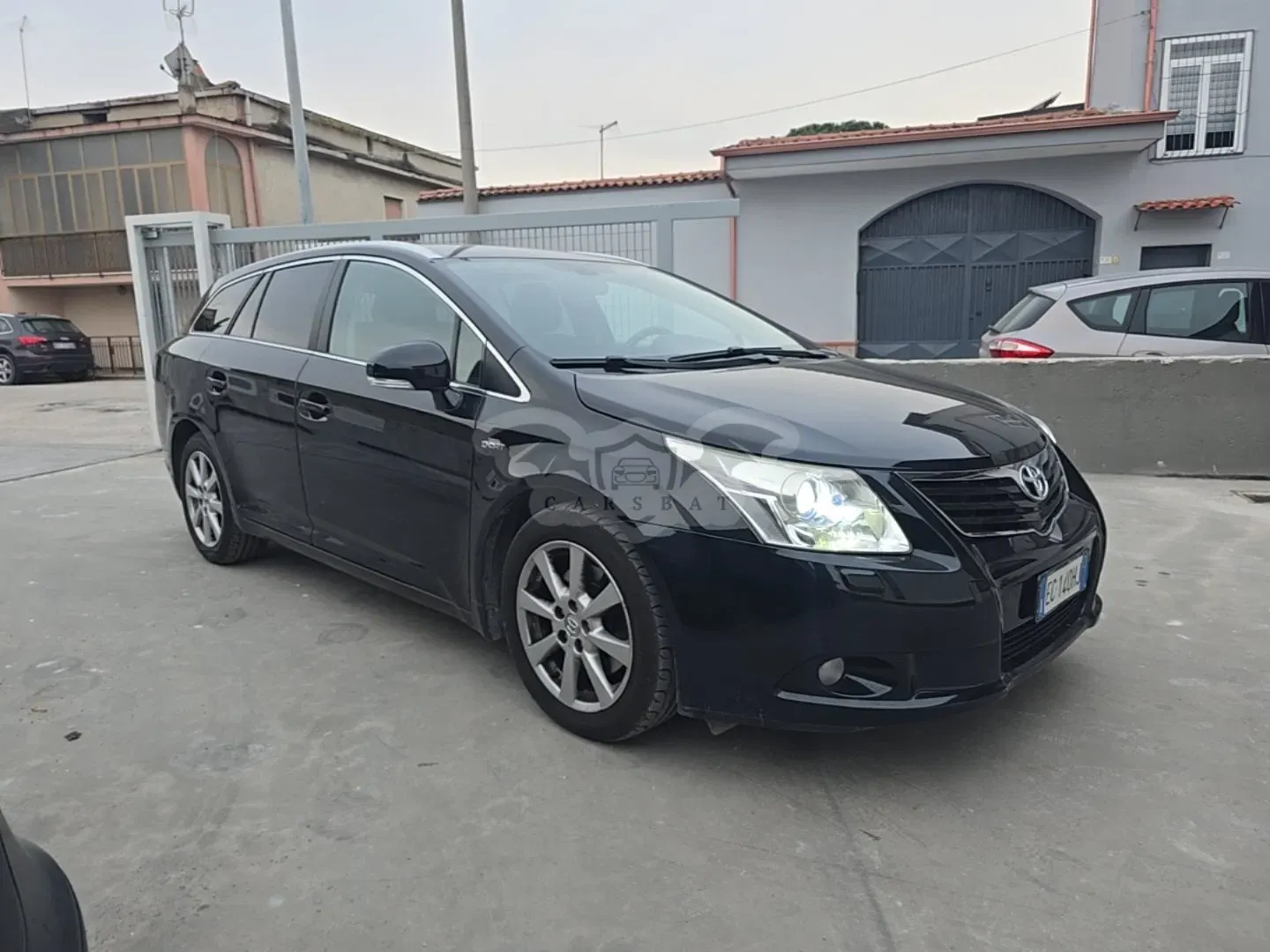 Toyota Avensis 2.2 D-4D Premium 2010