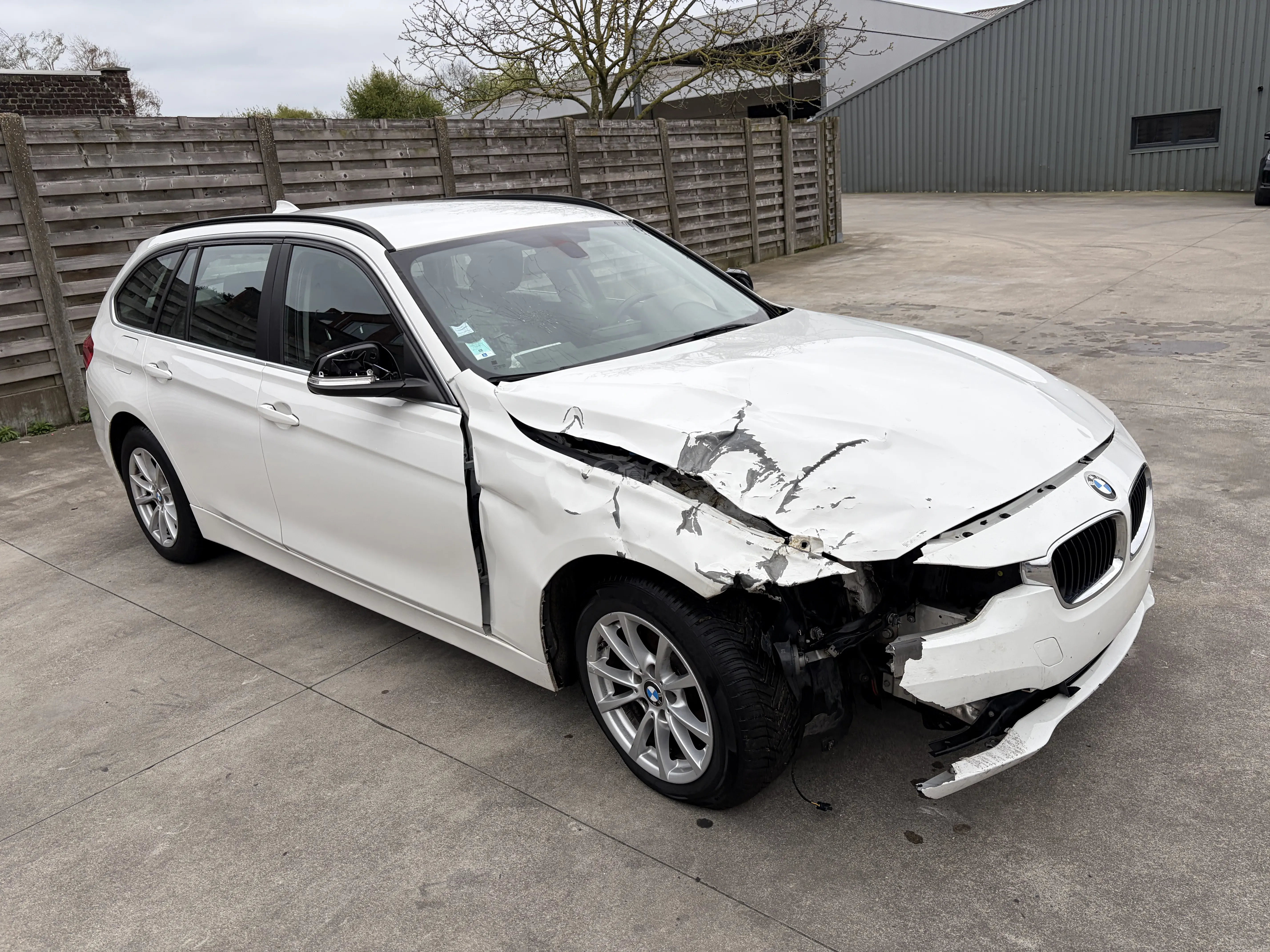 BMW 3 Series Touring 320d Lounge 2017