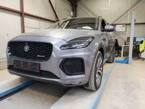 Jaguar E-Pace P300e R-Dynamic 2022
