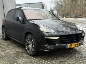 Porsche Cayenne Turbo 4.8 Platinum 2015