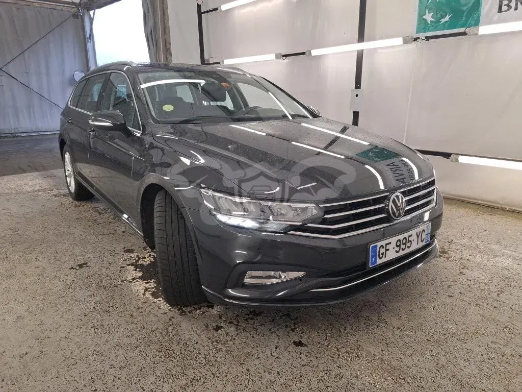 Volkswagen Passat Variant 2.0 TDI Business 2022