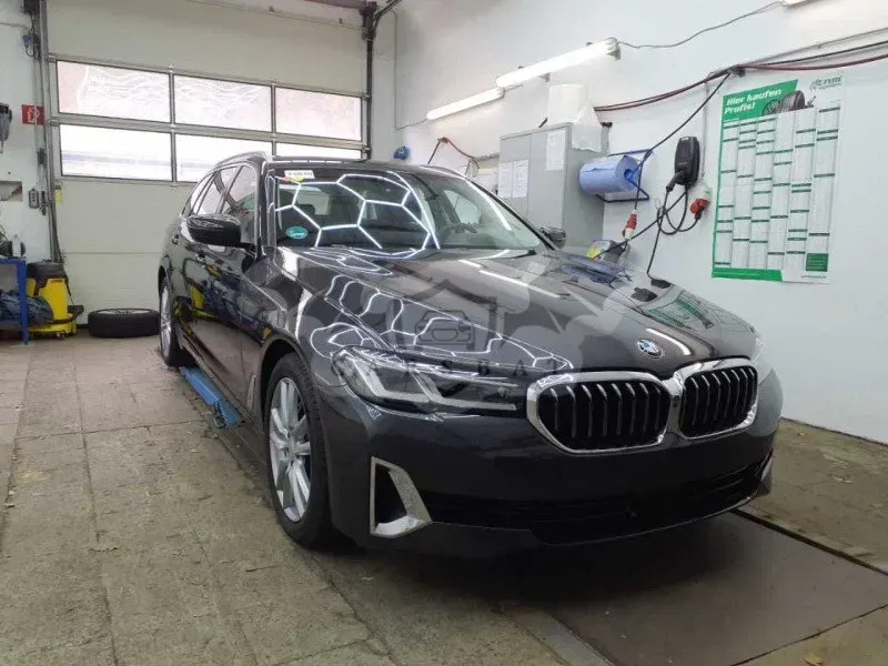 BMW 5 Series Touring 530d Luxury 2023