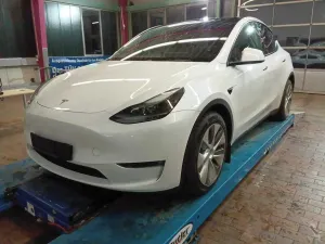Tesla Model Y Long Range 2023