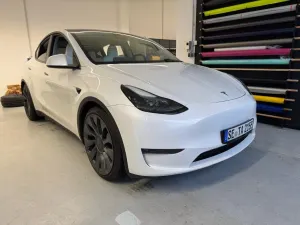 Tesla Model Y Performance 2023
