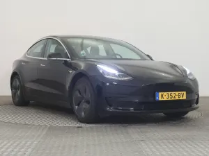 Tesla Model 3 Standard Range Plus 60 kWh 2020