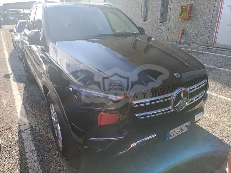 Mercedes-Benz GLE 300d 2025
