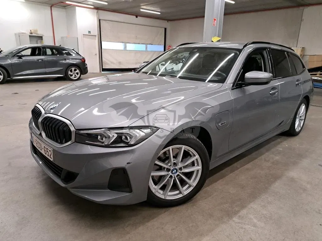 BMW 3 Series Touring 320e 2023