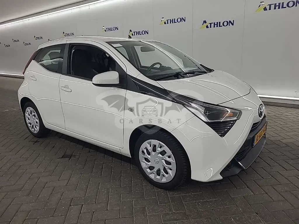Toyota Aygo 1.0 VVT-i X-Play 2021