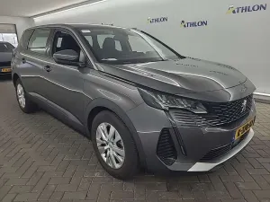 Peugeot 5008 1.2i Active 2021