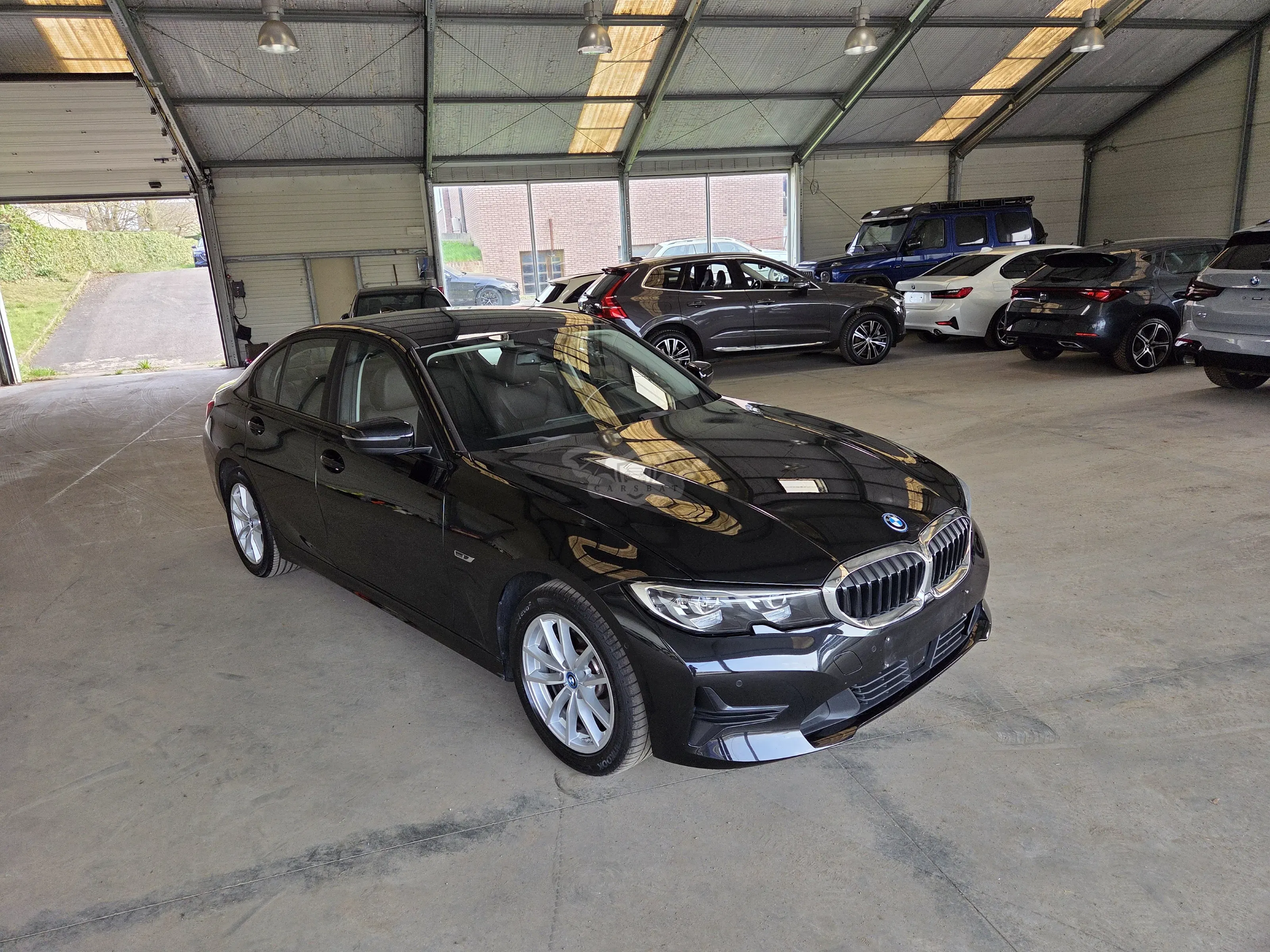 BMW 3 Series 320e Business 2021