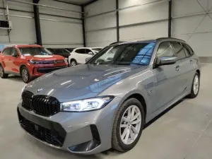 BMW 3 Series Touring 330e 2022