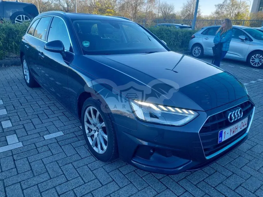 Audi A4 Avant 30 TDI Business 2021