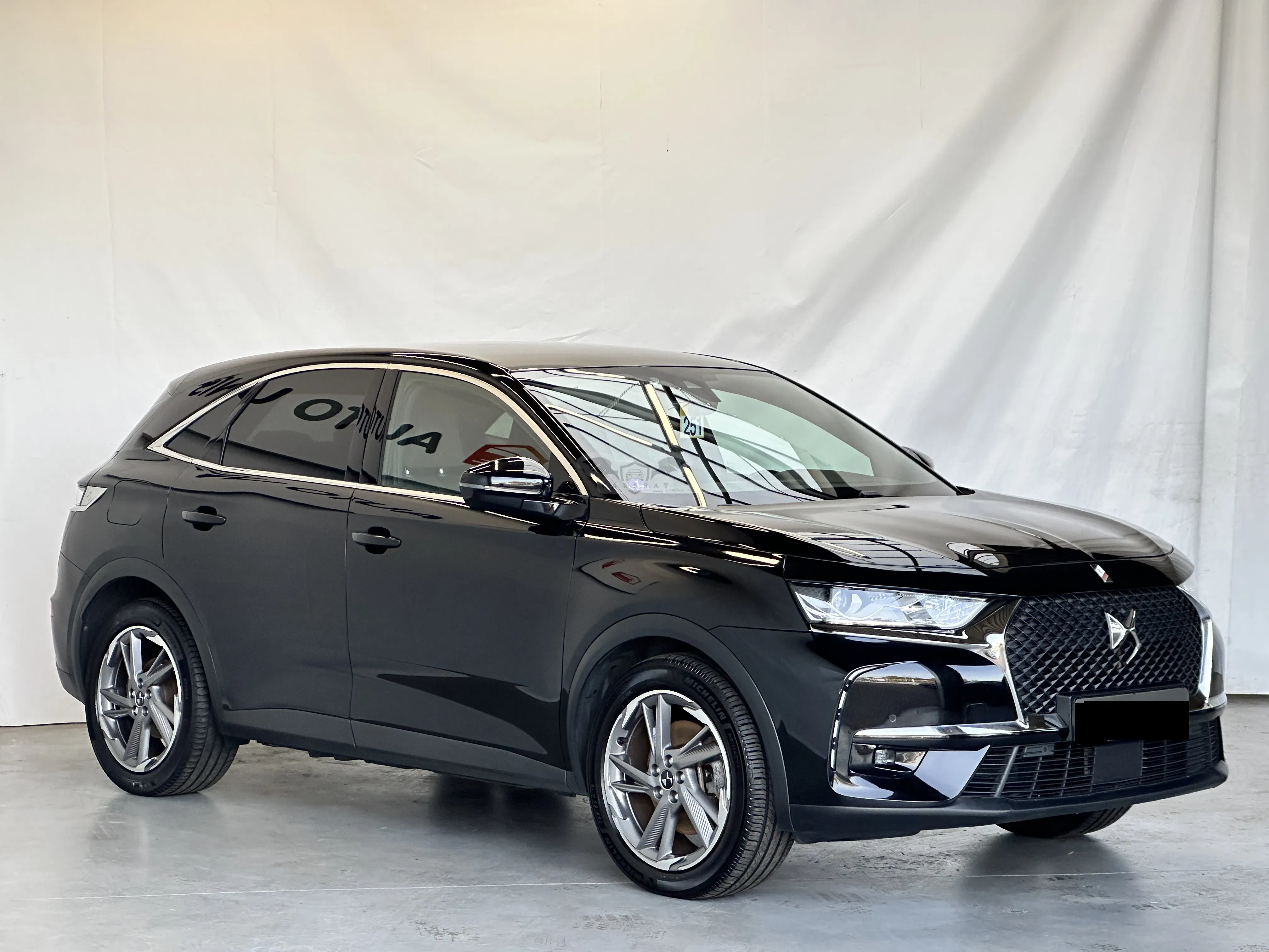 DS DS7 Crossback 1.6 E-TENSE Business 2021