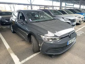Volkswagen Golf 1.0 TSI Life Business 2022