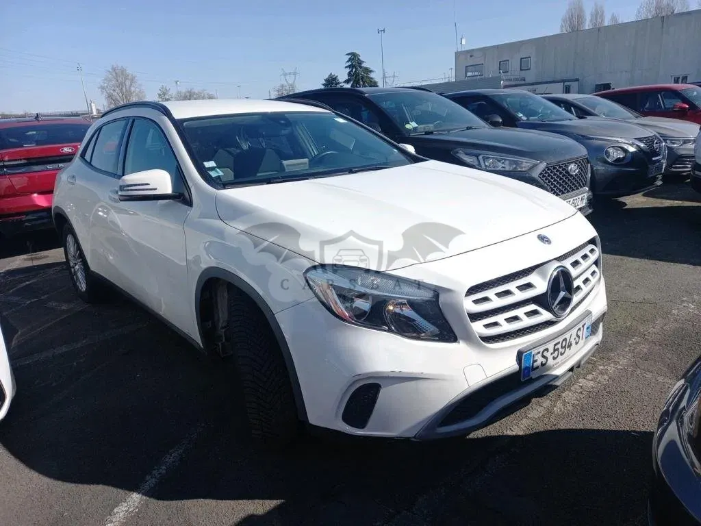 Mercedes-Benz GLA 180d Intuition 2017