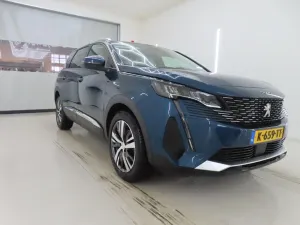Peugeot 5008 1.2i Allure 2021