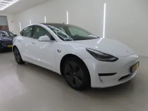 Tesla Model 3 Standard Range Plus 2020