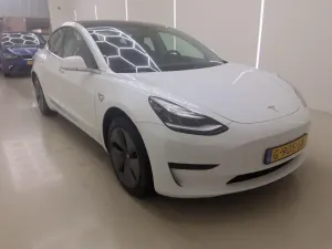 Tesla Model 3 Standard Range Plus 2019