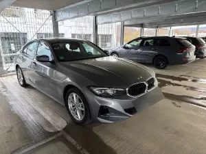 BMW 3 Series 320e 2022