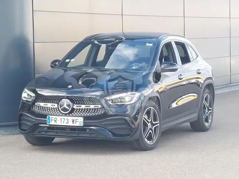 Mercedes-Benz GLA 200 AMG Line 2020
