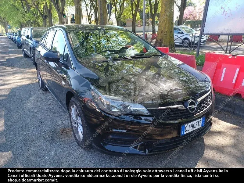 Opel Astra 1.5 CDTI Business 2022