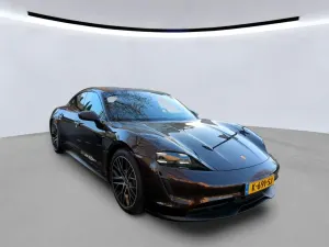 Porsche Taycan 79 kWh 2021