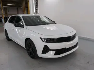 Opel Astra 1.2 GS 2024