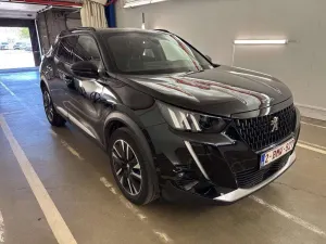Peugeot 2008 1.2i GT 2022