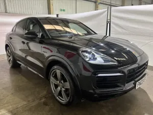Porsche Cayenne Coupé 3.0 Platinum 2023