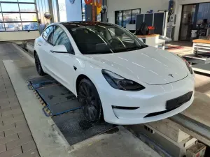 Tesla Model 3 Long Range Performance 2022