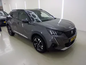 Peugeot 2008 1.2i GT 2021