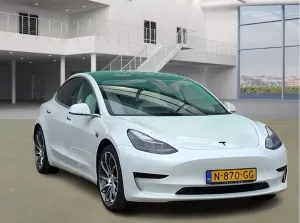 Tesla Model 3 Standard Range Plus 60 kWh 2020