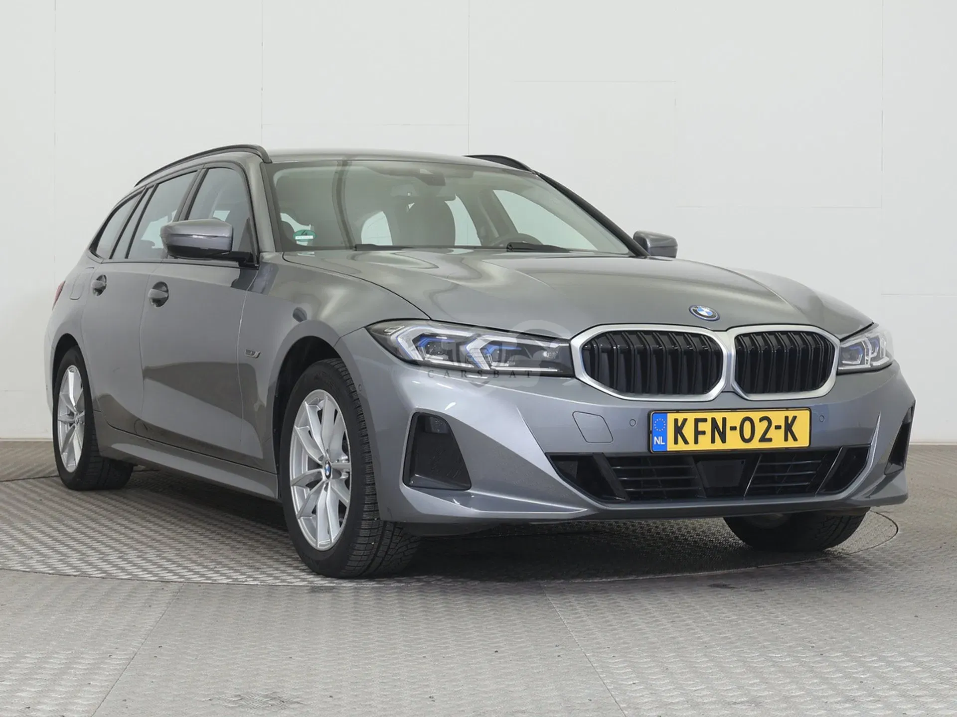 BMW 3 Series Touring 320e 2022