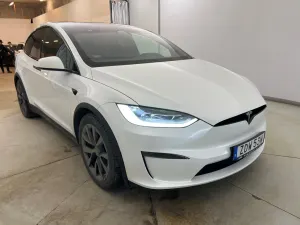 Tesla Model X 2023