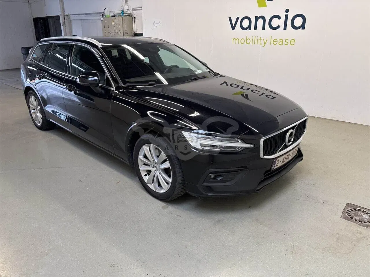 Volvo V60 B3 Momentum Pro 2021